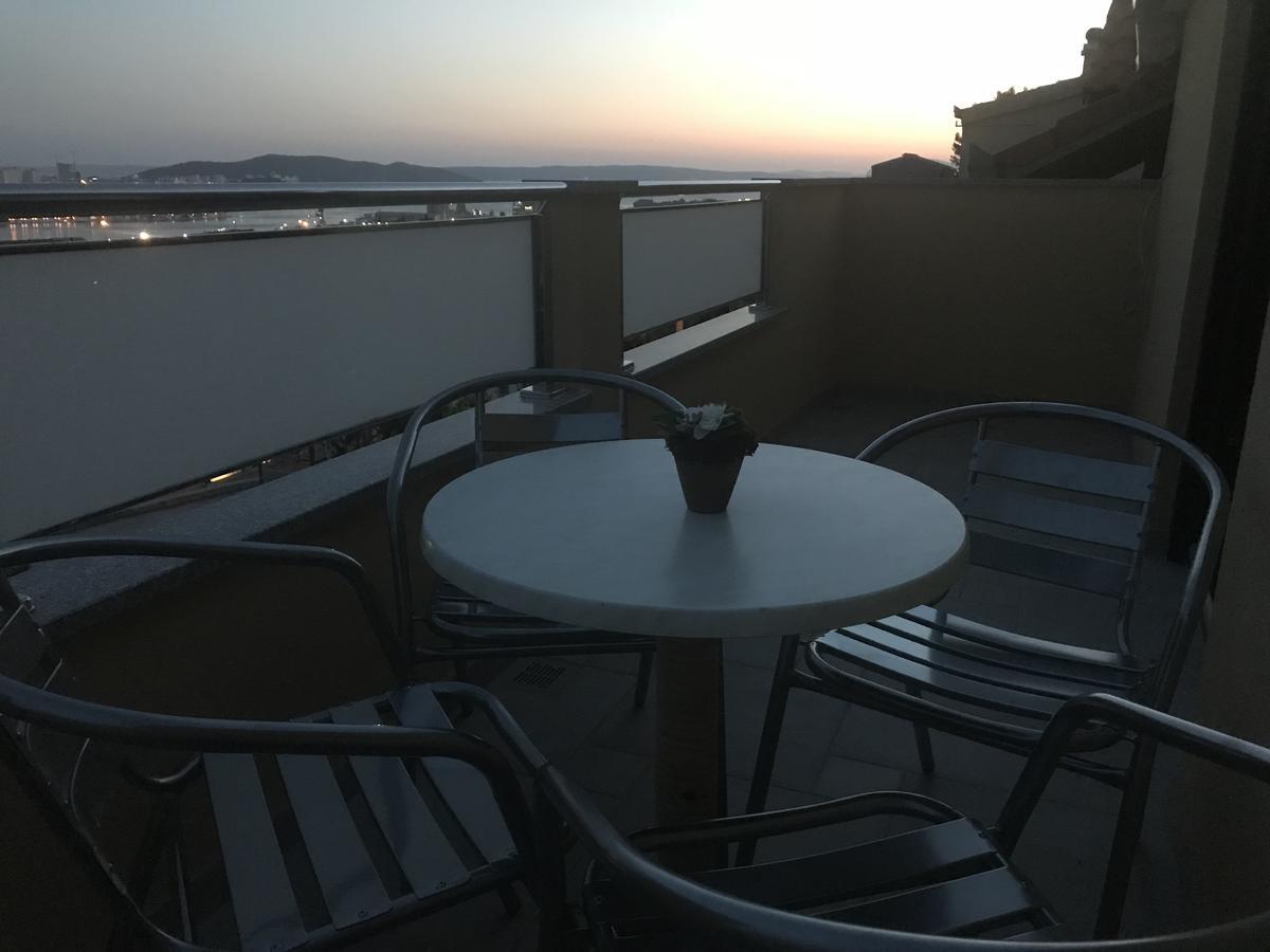 Apartman Mig Solin Eksteriør bilde
