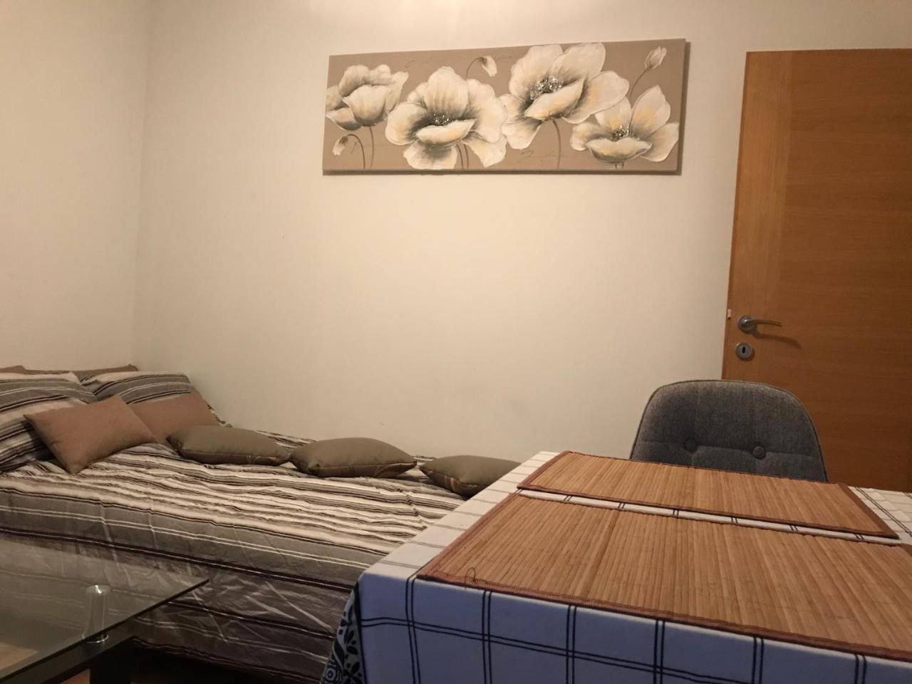 Apartman Mig Solin Eksteriør bilde