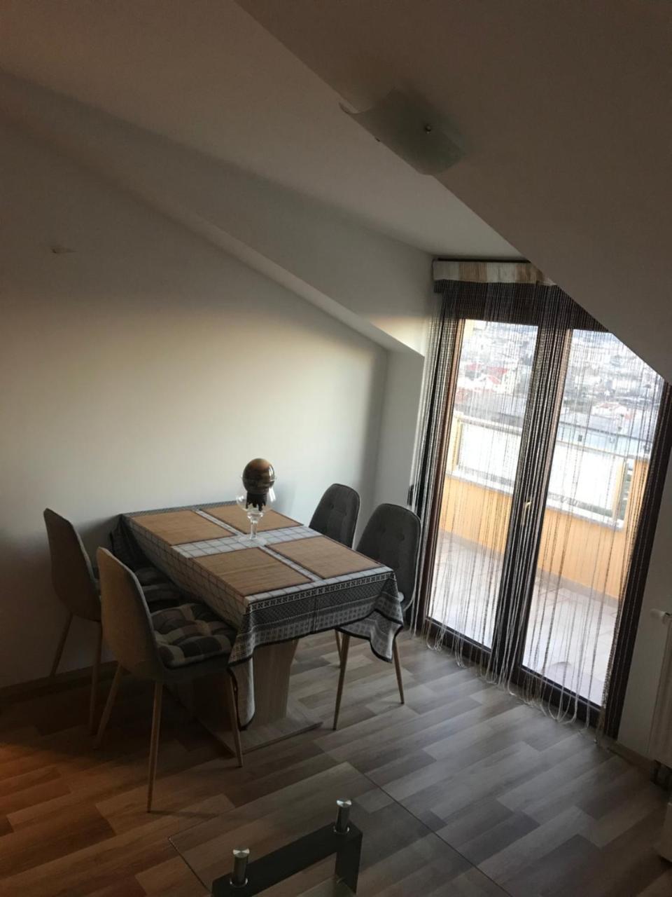 Apartman Mig Solin Eksteriør bilde